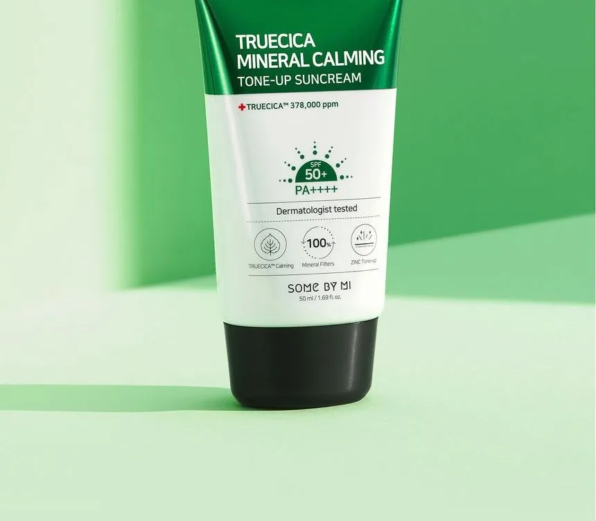 Protección Solar - Truecica Mineral  Calming Tone Up Suncream SPF50+ PA++++